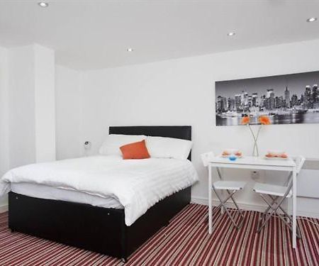 לידס Brownhill Studio In Leeds מראה חיצוני תמונה